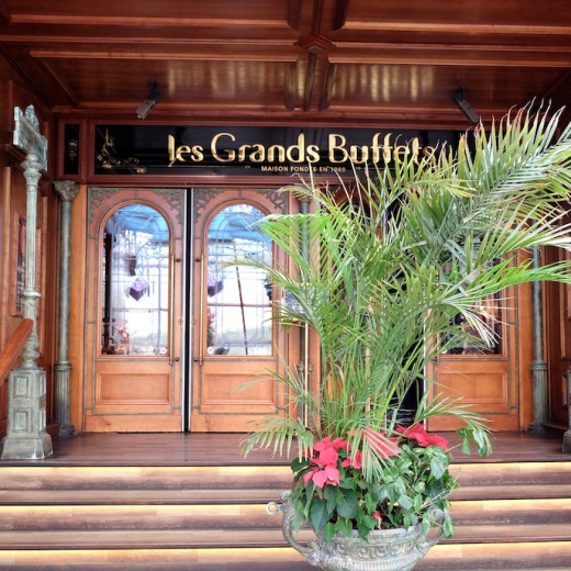 entrée du restaurant Les Grands Buffets