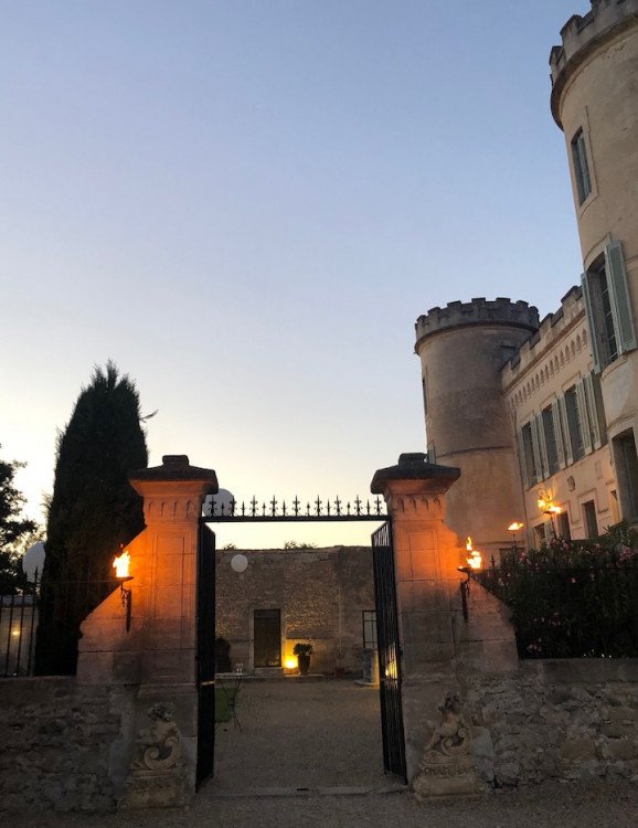 chateau de pouget proche de Nîmes evenement mariage vacances